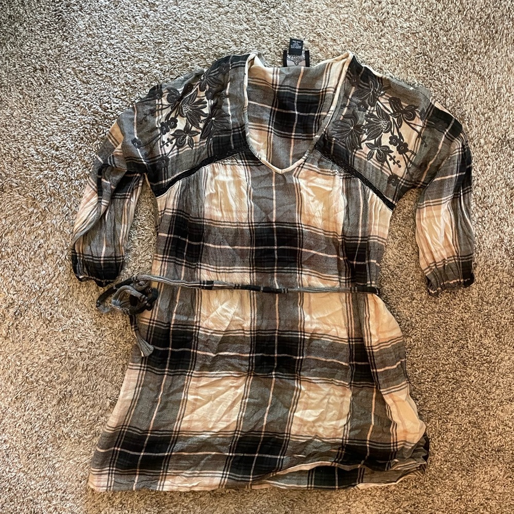 Plaid top